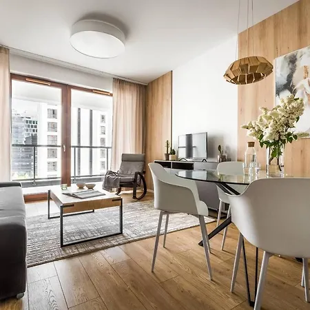 Apartament Cozy Family With Parking & Balcony