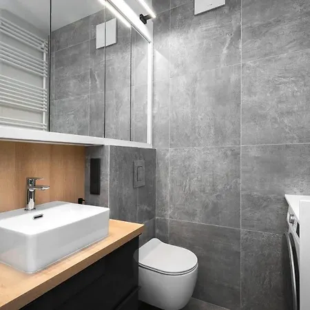 Appartamento Cozy Family With Parking & Balcony *